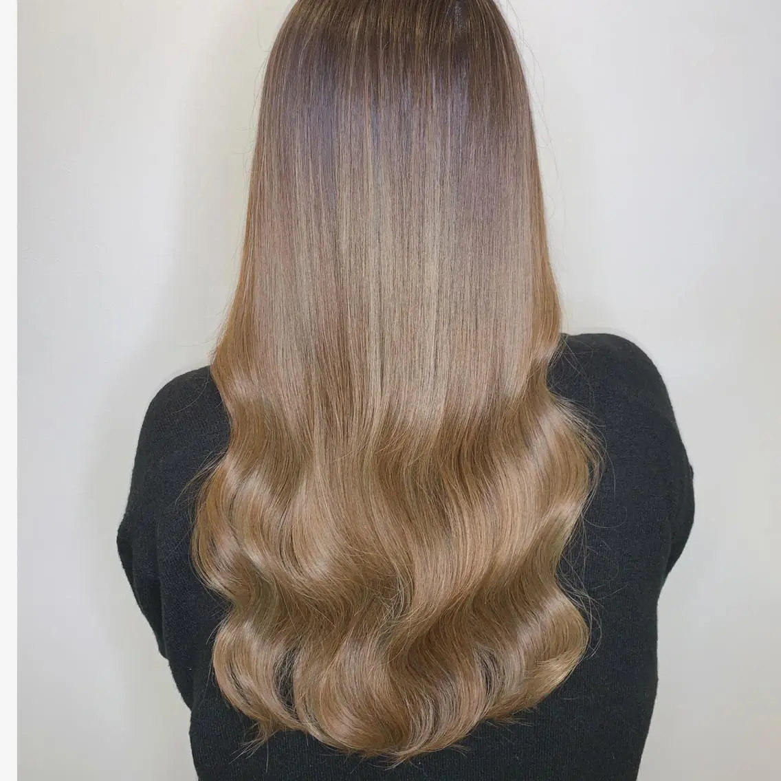 セミロング カラー セミロングパーマ アディクシーカラー バレイヤージュ ベージュカラー ブリーチ カット ヘアカラー トリートメント ✨🔥髪質改善🔥✨ 加賀美のヘアスタイル