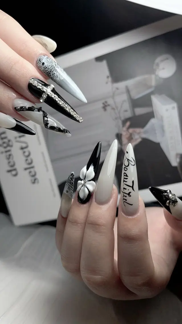 ネイル ハンドネイル SHE Nailのネイルデザイン