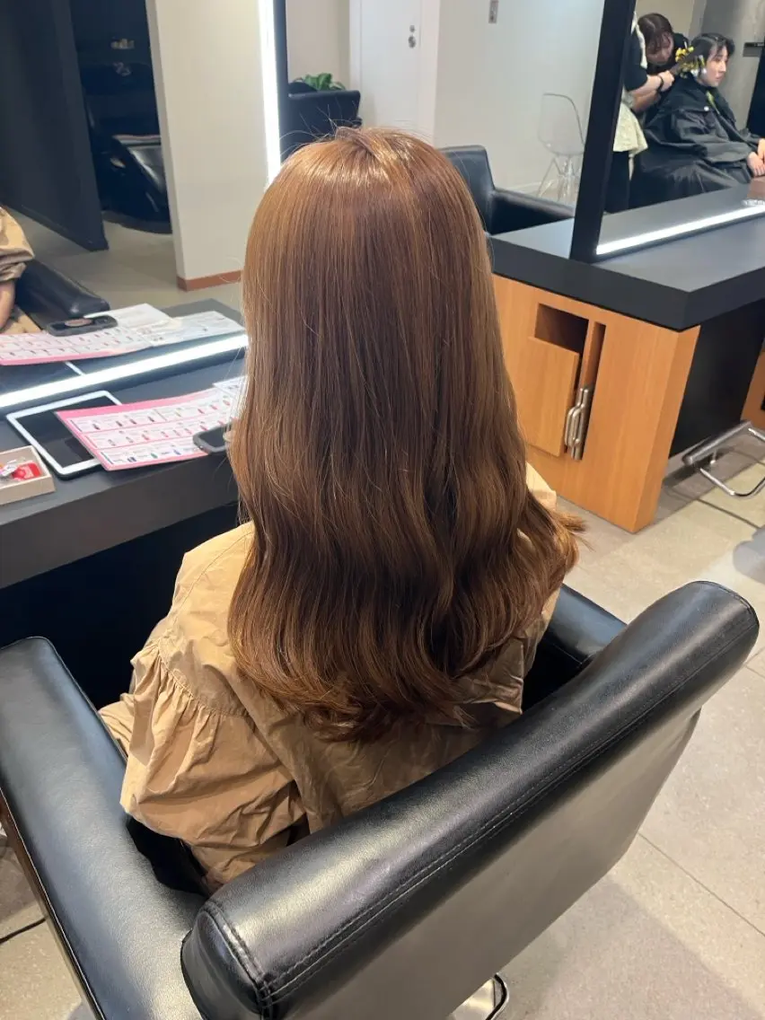 ロング ヘアカラー KOUYU（ému） 伏見/カラーモデルのヘアスタイル