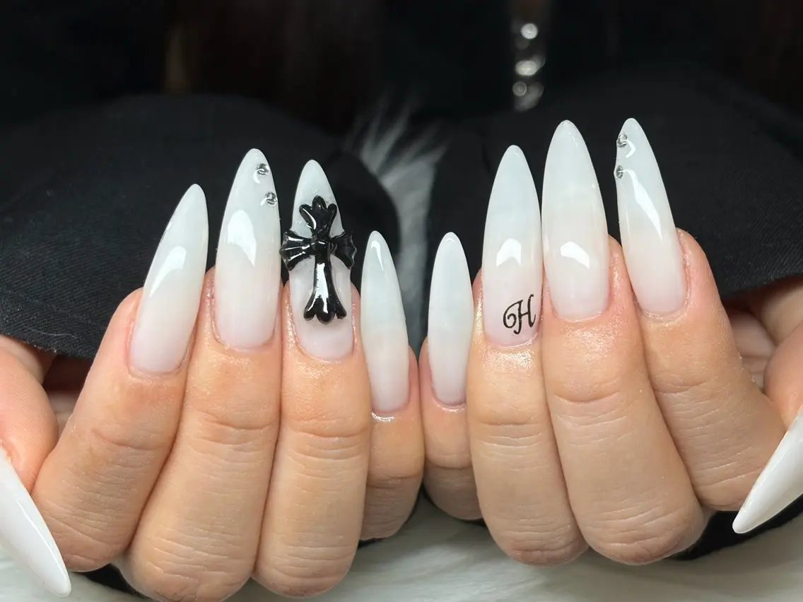 ネイル ハンドネイル 持ち込みデザイン得意 /長さだし可✨RUIのネイルデザイン