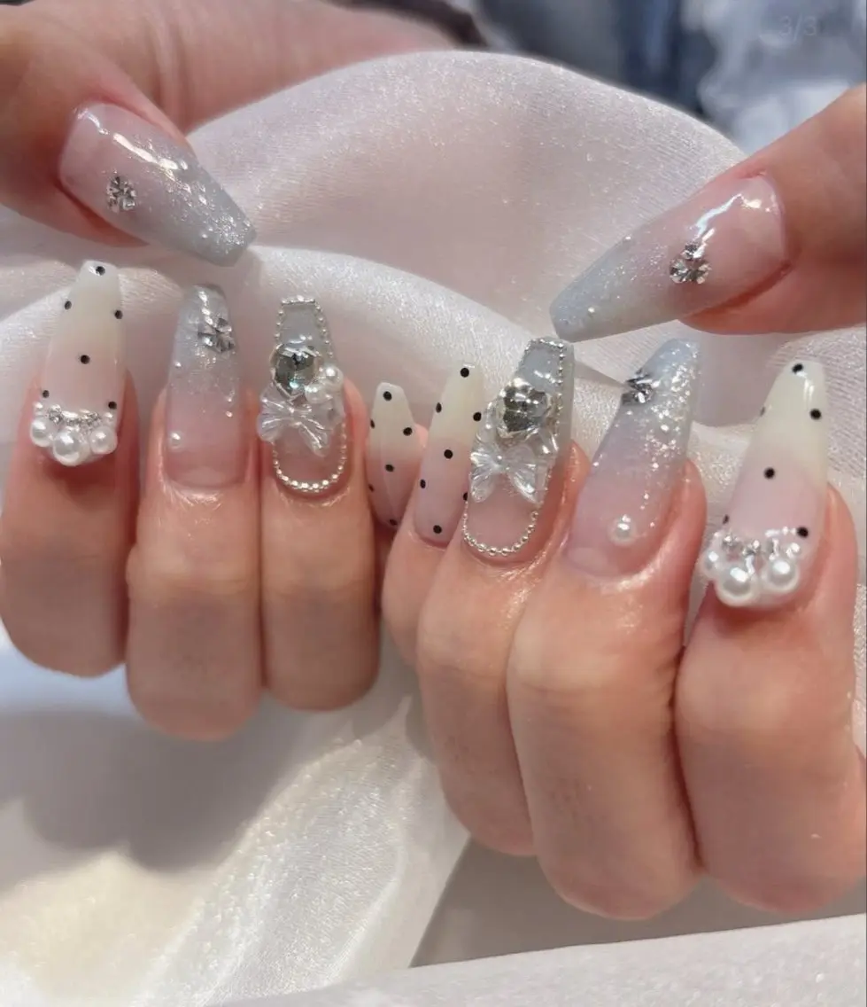 ネイル オーロラネイル ボルドー ブラウン 氷ネイル・うるうるネイル キラキラネイル ハンドネイル Sora  Nail 長さ出し専門店のネイルデザイン