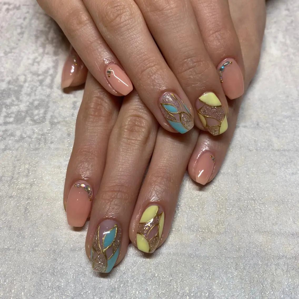 ネイル NORA nail UMEDA MAIのネイルデザイン