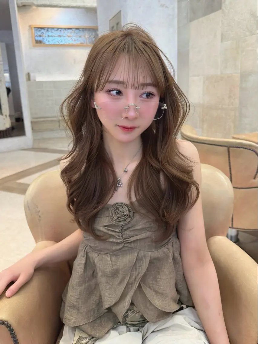 ロング ヘアカラー 橋本 りくのヘアスタイル