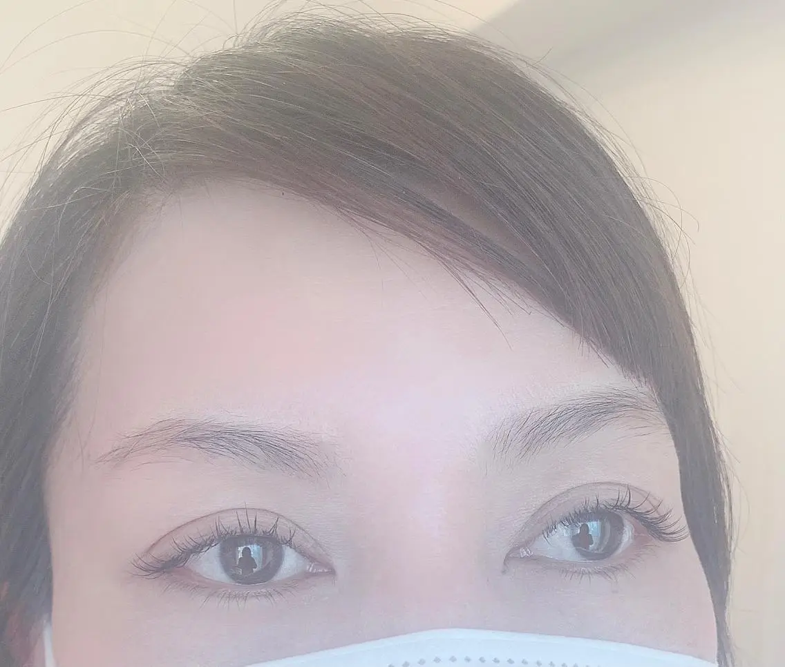 まつげエクステ100本 ナチュラルにつけたい方にオススメ!年齢問わず人気です!の写真