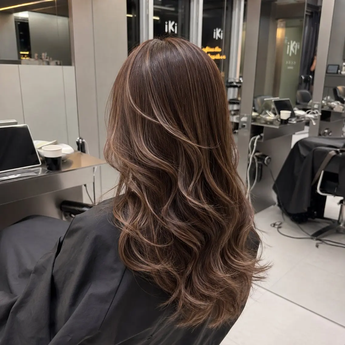 ロング ヘアカラー ヘアセット 🫧バレイヤージュ/ ハイライト/ミズキのヘアスタイル
