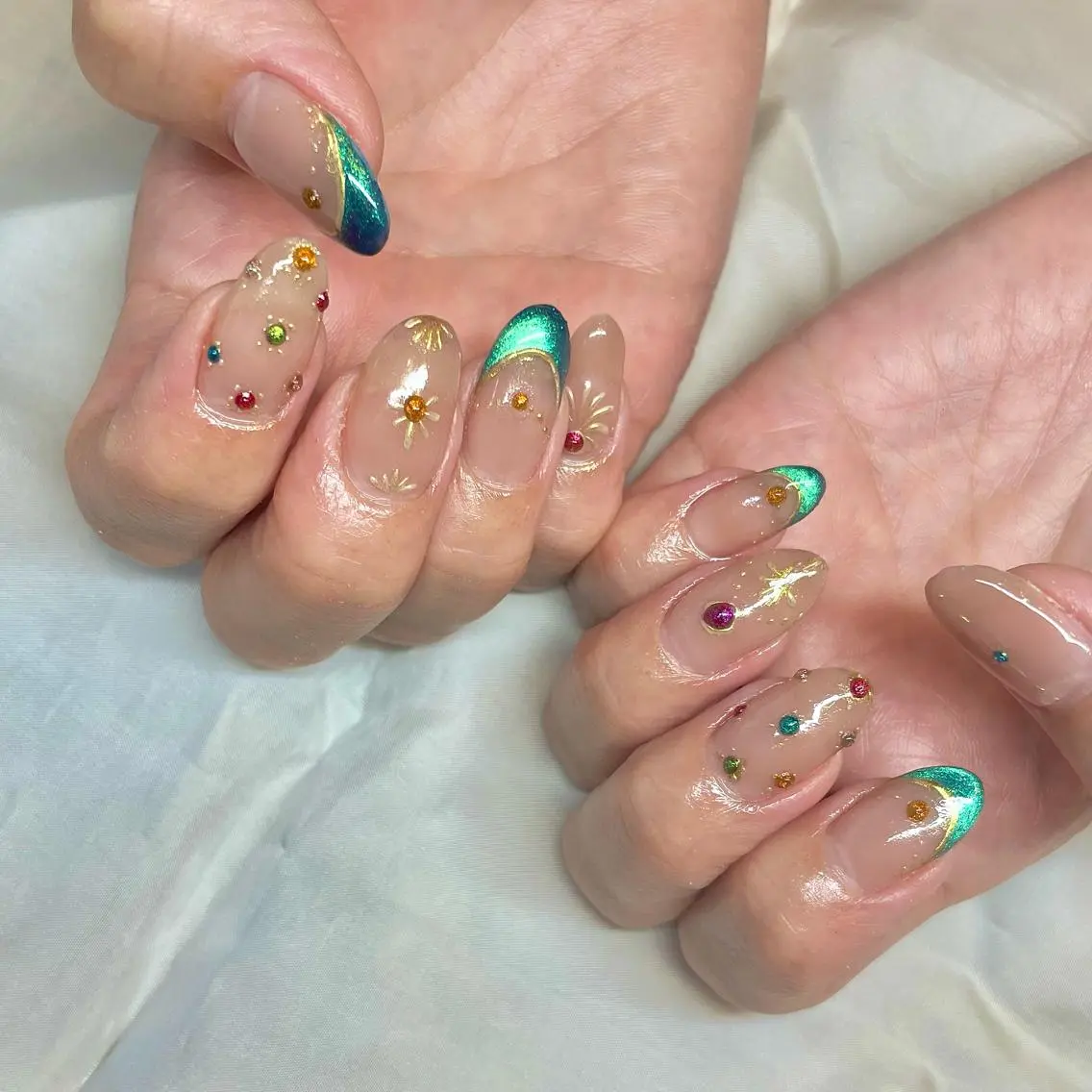 セミロング カラー パーマ ヘアアレンジ メンズ キッズ ネイル マツエク・マツパ アイブロウ マグネットネイル el. by Aoのネイルデザイン