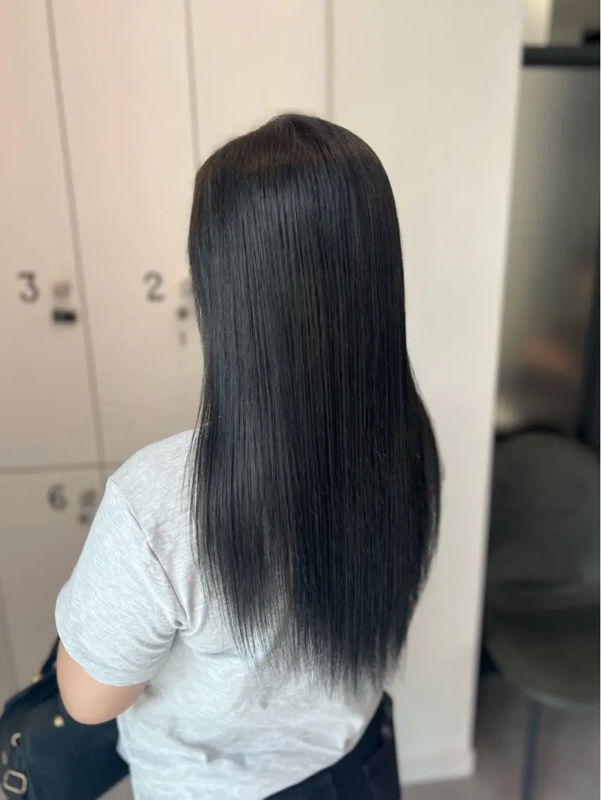 ロング カラー ベージュカラー ネイビーカラー Dia ‎ アキヨシ ミユのヘアスタイル