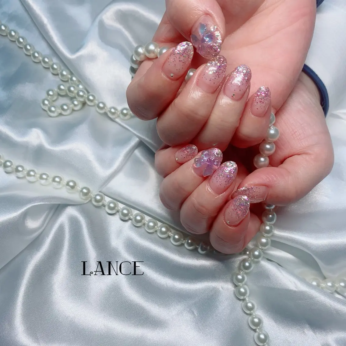 ネイル オーロラネイル フレンチネイル キラキラネイル ニュアンスネイル ピンク ハンドネイル Lance nailのネイルデザイン