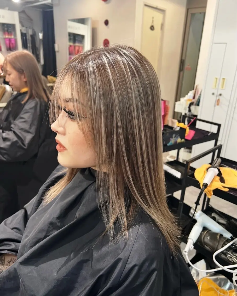 ミディアム カラー ベージュカラー ハイライトカラー ハイライト 指名数No.1 /NAOYAのヘアスタイル