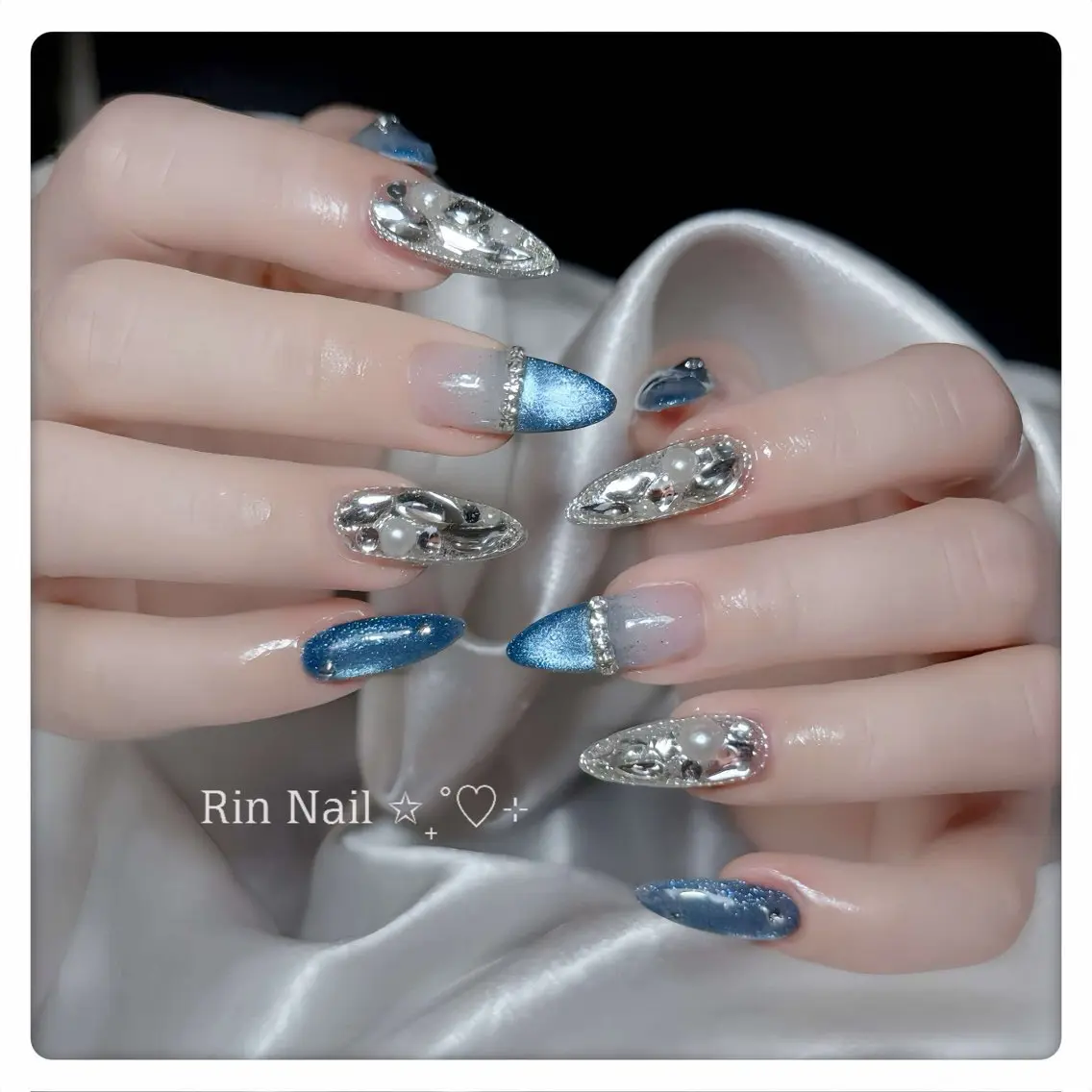 ネイル アートネイル チークネイル ジェルネイル ロングネイル マグネットネイル ハンドネイル Rin Nail 新大久保店のネイルデザイン