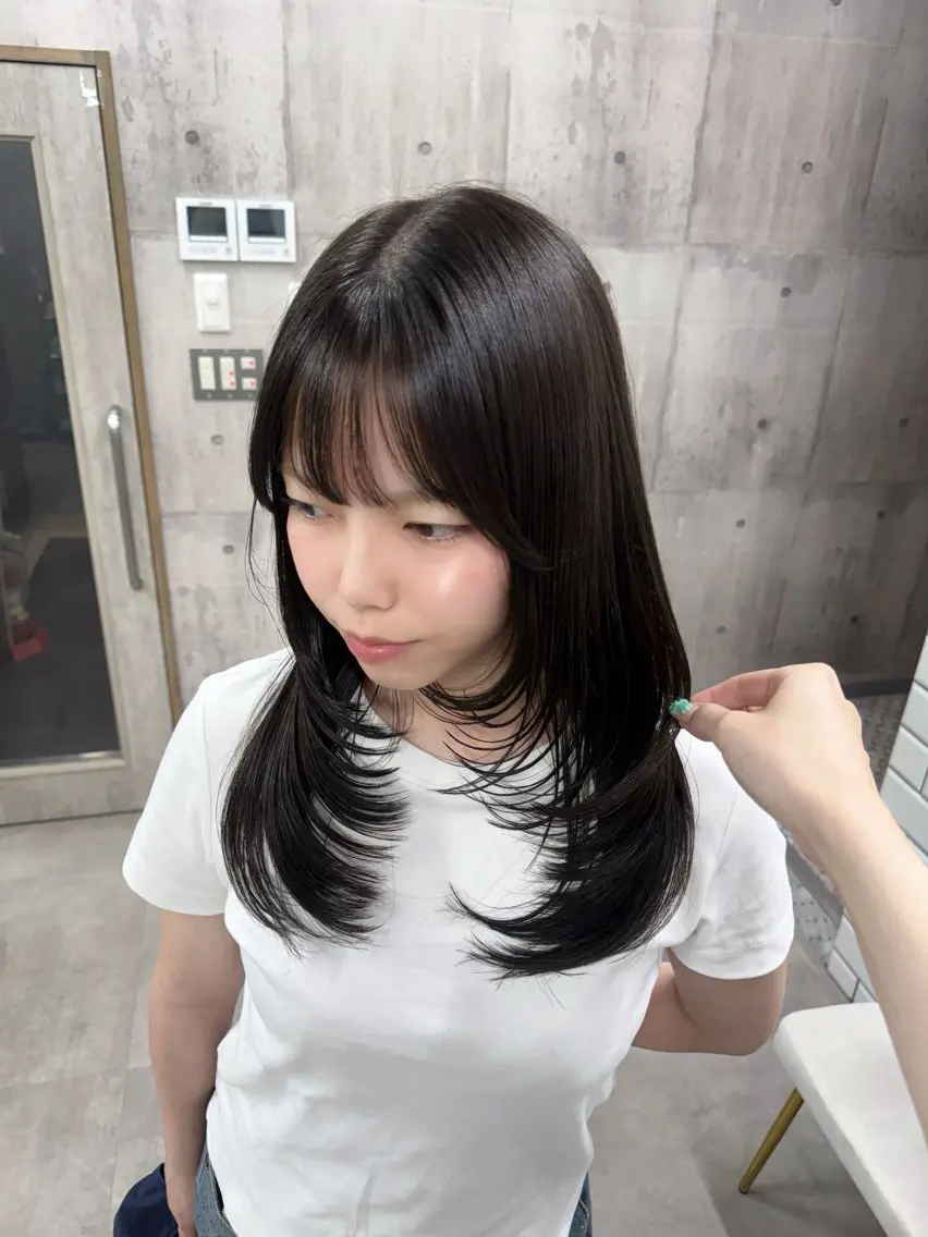 ロング カット ayano /レイヤー/艶カラーのヘアスタイル
