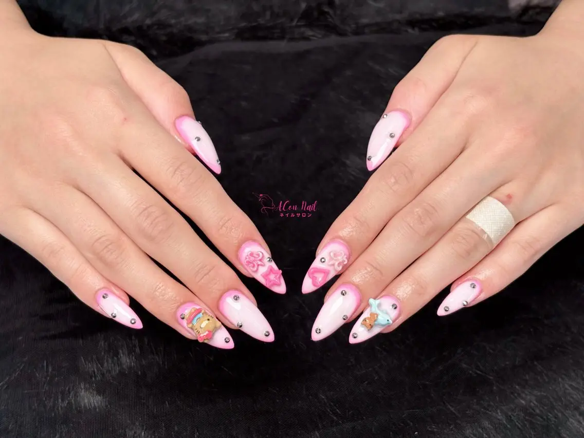 ネイル 桜ネイル 長さ出し フラワーネイル フレンチネイル ジェルネイル ハンドネイル ACon NailSalonのネイルデザイン