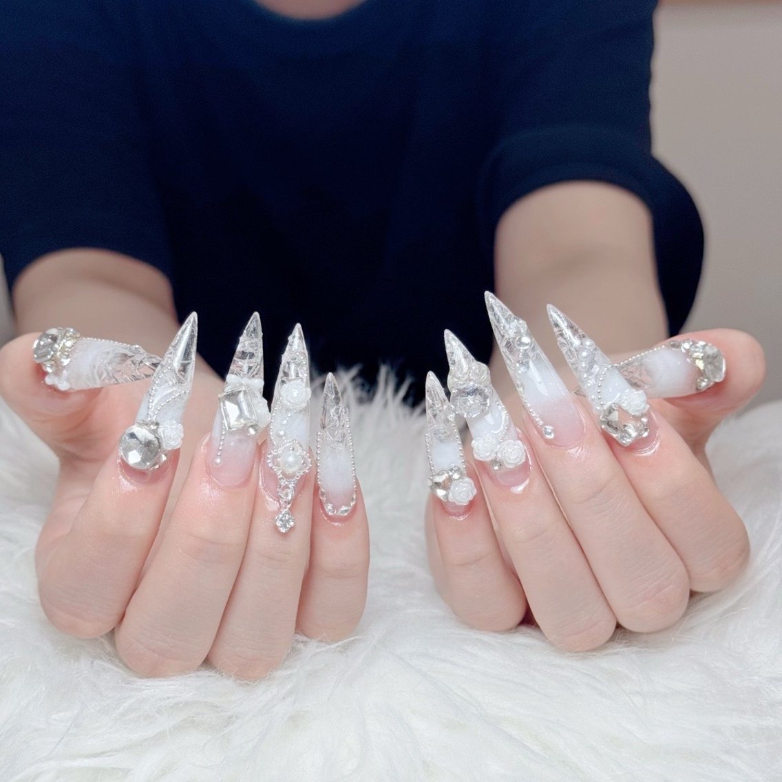 ネイル アートネイル オーロラネイル フラッシュネイル フットネイル フレンチネイル Luci Nail Shinokuboのネイルデザイン