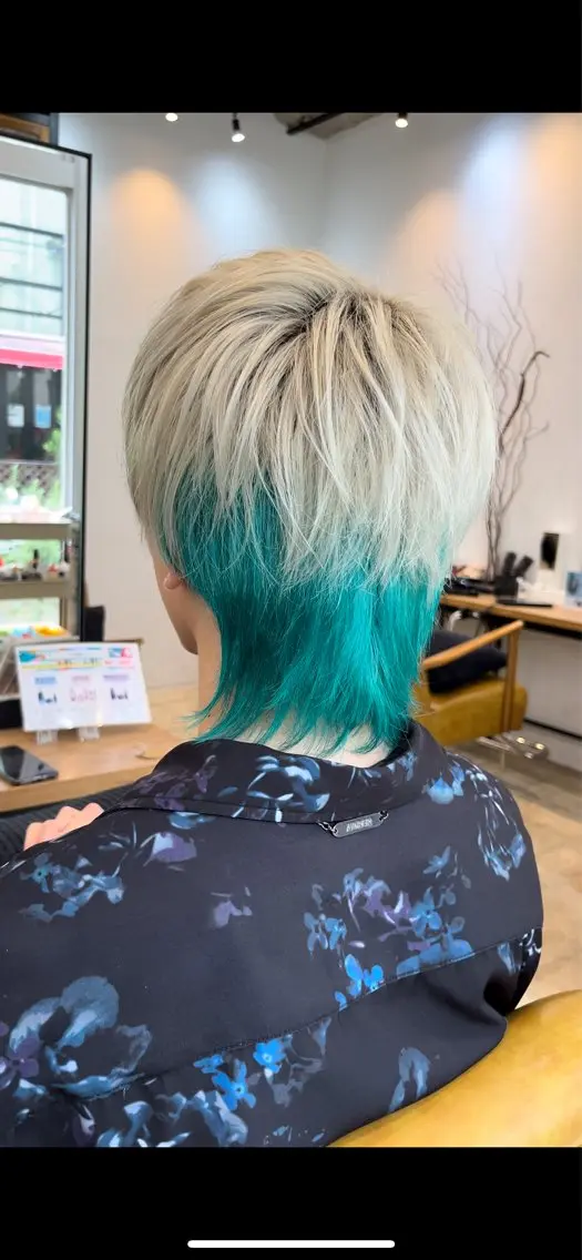 ミディアム カラー ブリーチ ハイトーンカラー トリートメント 岡野 豪のヘアスタイル