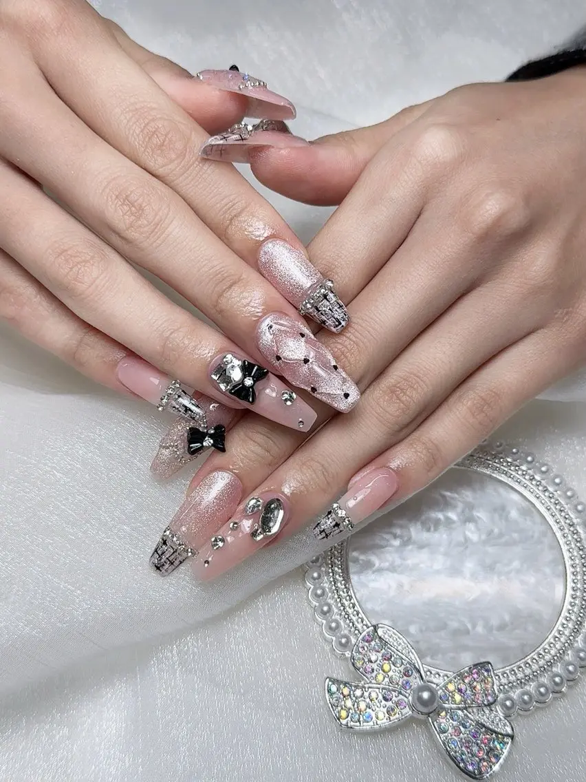 ネイル ハンドネイル ENsalon akiのネイルデザイン