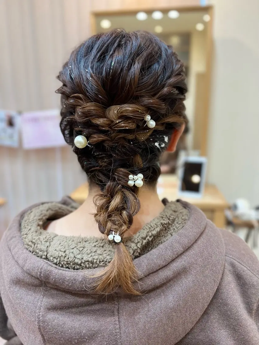 セミロング ヘアアレンジ 結婚式・ブライダル ヘアセット 🎀shell吉祥寺 ナオ🧸のヘアスタイル