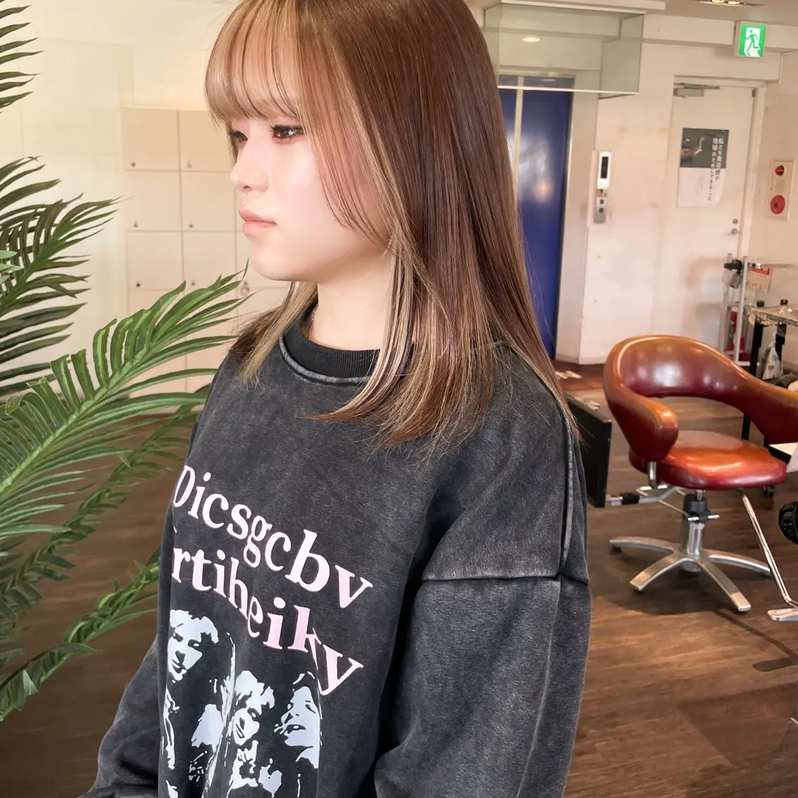 セミロング カラー ベージュカラー インナーカラー 似合わせヘア🤍 面田法子のヘアスタイル
