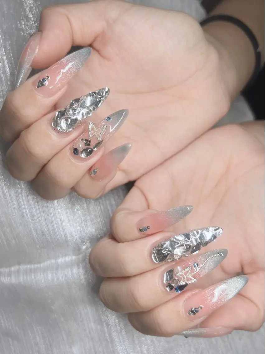 ネイル 長さ出し グラデーション キラキラネイル マグネットネイル ニュアンスネイル Lee Nails チップ長さだし専門店のネイルデザイン