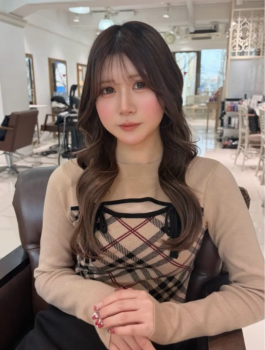 ロング 似合わせカット カット ヘアカラー トリートメント 巻ける🫧縮毛矯正 💞はな🎀のヘアスタイル