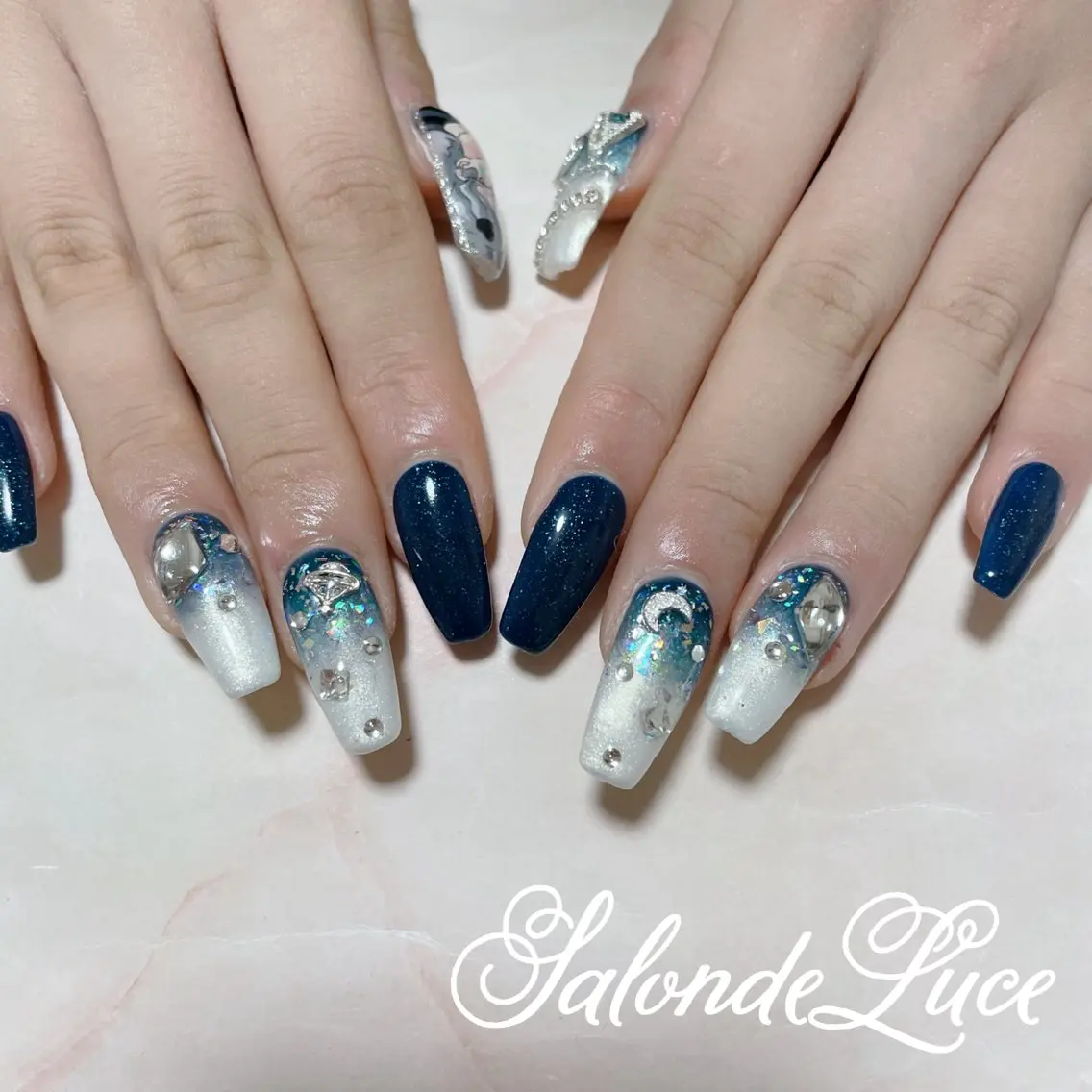 ネイル キラキラネイル Salon de Luceのネイルデザイン
