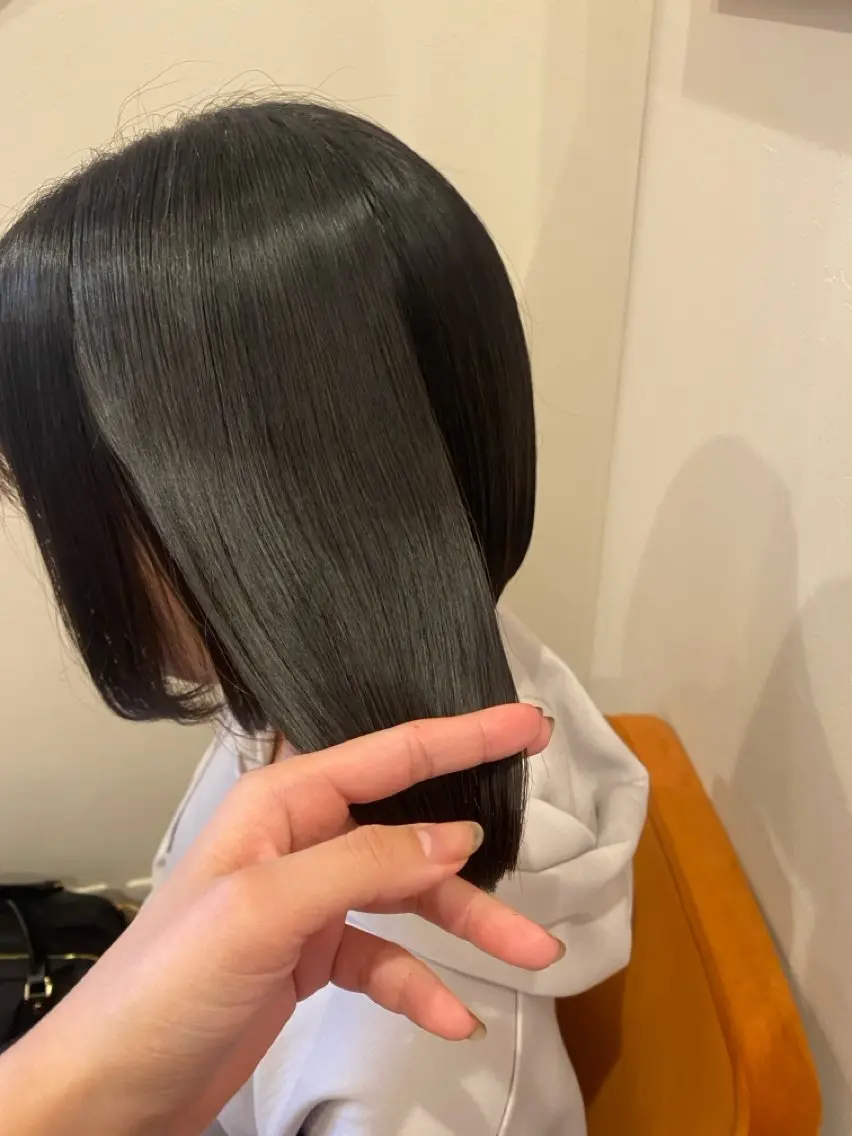 ショート ケアストレート ハナシロミサキのヘアスタイル