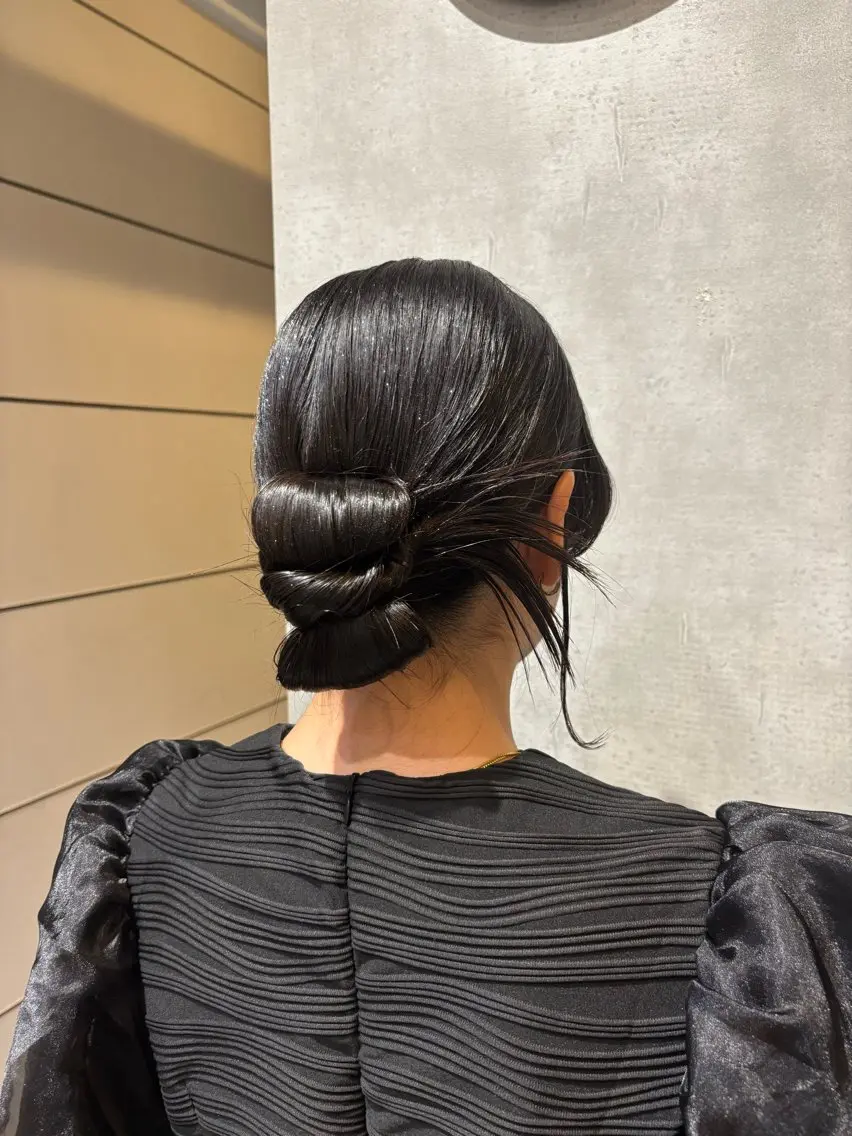 ロング ヘアセット chic 米満 柚月のヘアスタイル