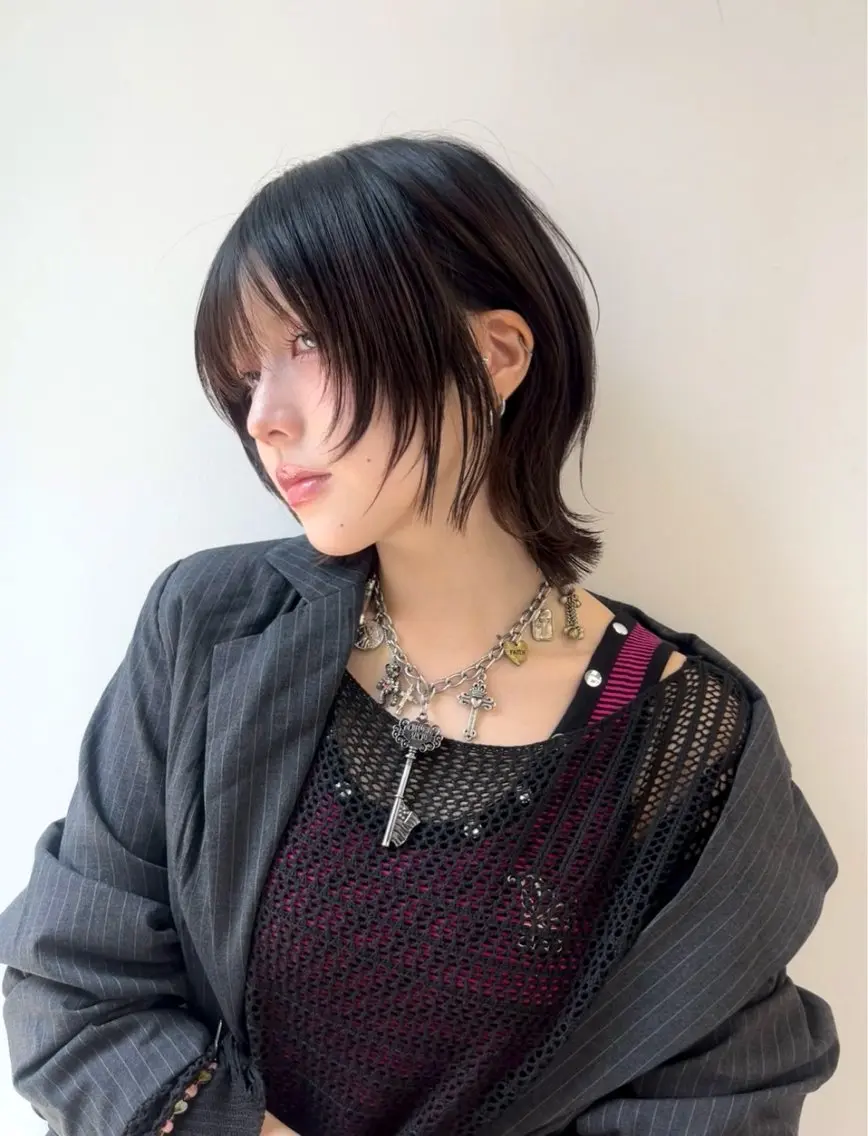 ショート カラー カット ヘアカラー トリートメント 小顔・顔まわり🦋 ウルフ❤︎ ͛めいのヘアスタイル
