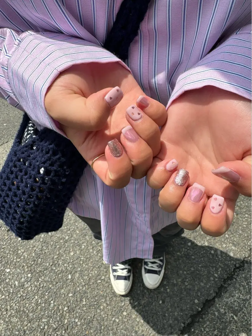 ネイル LAVISH 大和店 emi・:*+のネイルデザイン