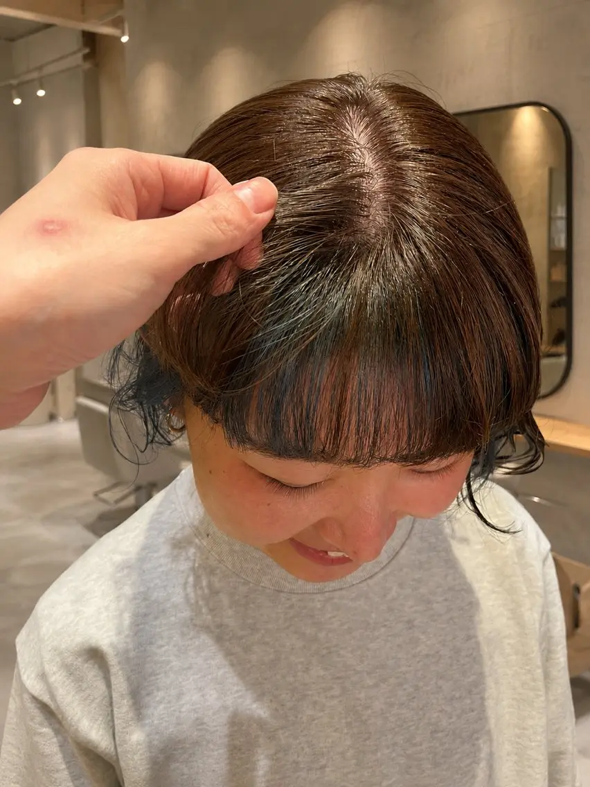 ミディアム カラー インナーカラー 艶髪続く/髪質改善 専門／桐田菜摘のヘアスタイル
