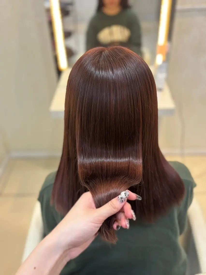 セミロング ピンクブラウン ヘアカラー トリートメント はらだ すずのヘアスタイル