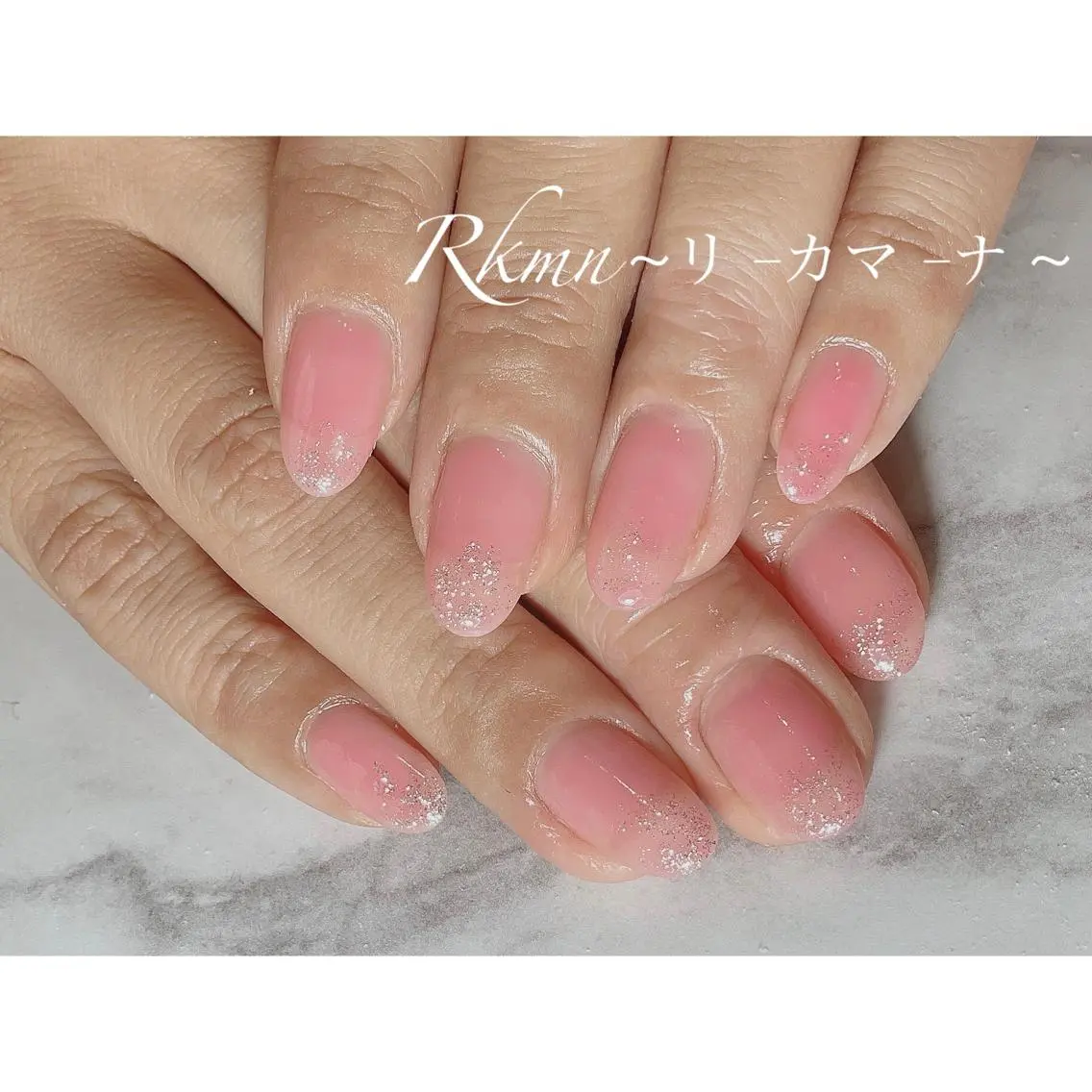ネイル アートネイル ラメ(グリッター) ピンク シンプルネイル 春ネイル ハンドネイル フットネイル ハンドケア Rkmn ~リ-カマ-ナ~のネイルデザイン