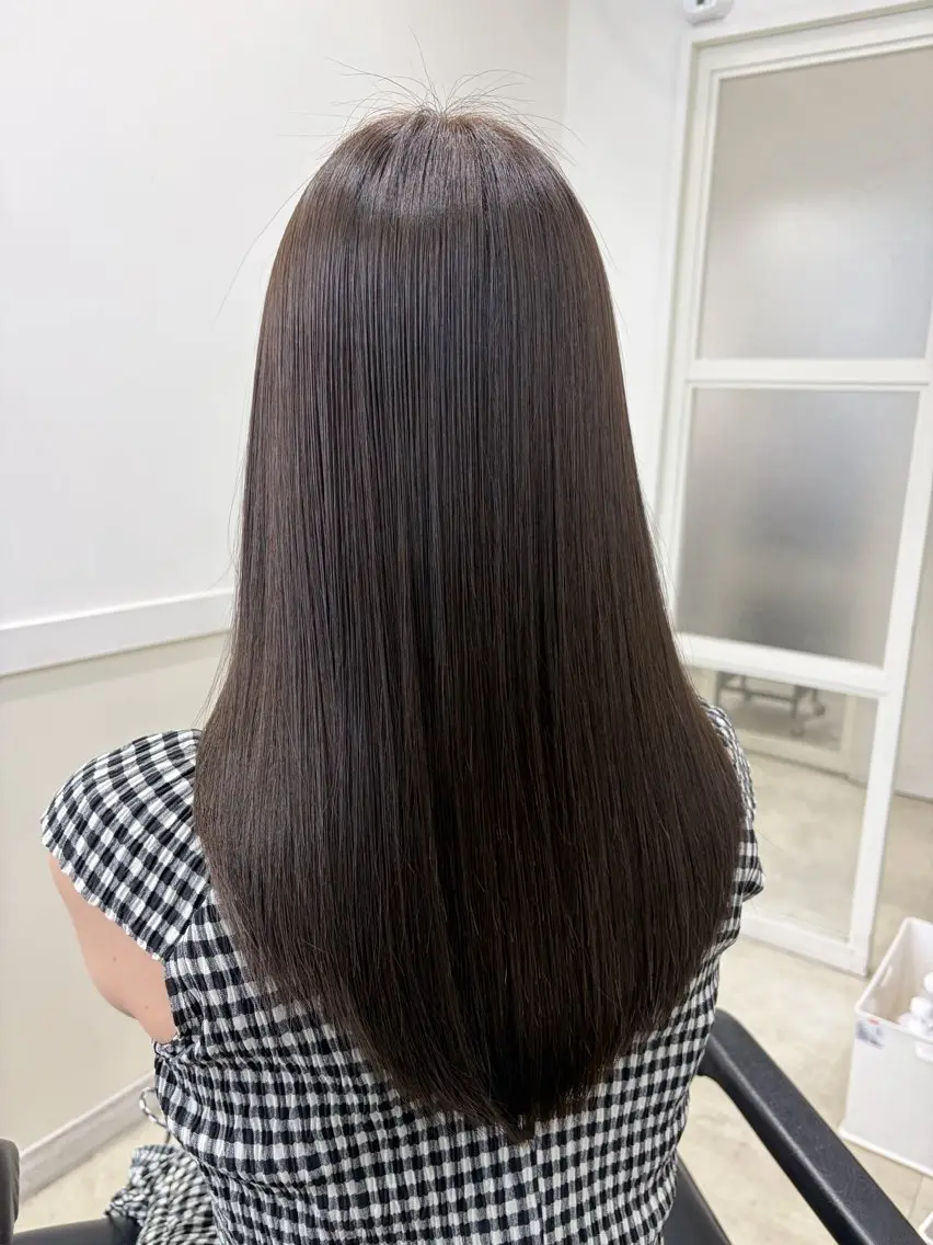 カラー ヘアカラー 🩵縮毛矯正/絹髪 TR/レイヤー🩵のヘアスタイル