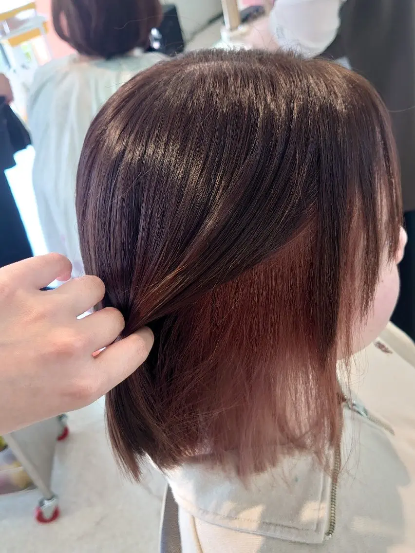 カラー イヤリングカラー ピンクカラー 山内 麗のヘアスタイル