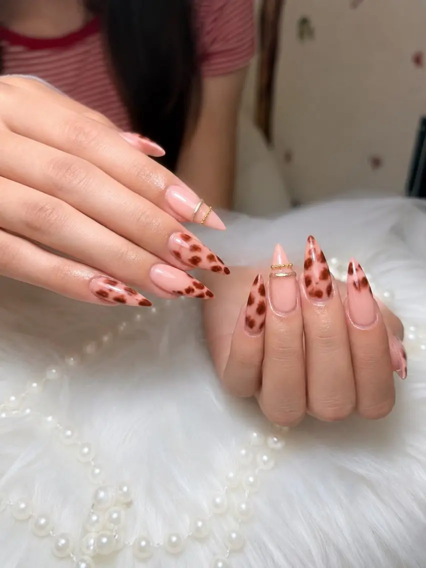 ネイル チークネイル 長さ出し フットネイル 韓国ネイル マグネットネイル ハンドネイル ハンドケア AN NAIL 高田馬場_HOAのネイルデザイン