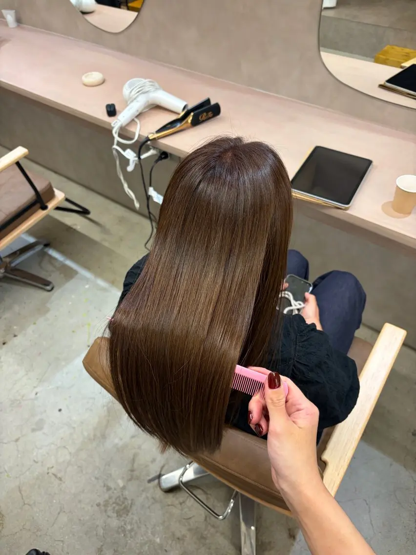ロング 髪質改善 ヘアカラー トリートメント ひとみ🎀美髪矯正 ×透明感カラーのヘアスタイル