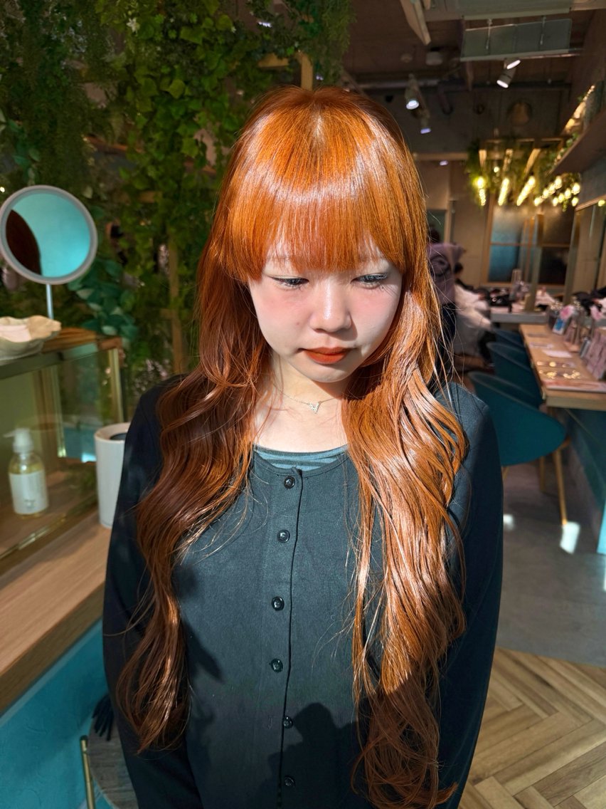 ロング カラー オレンジ カット ヘアカラー トリートメント 🍒ブリーチなしカラ ー／Yuuki🍒のヘアスタイル