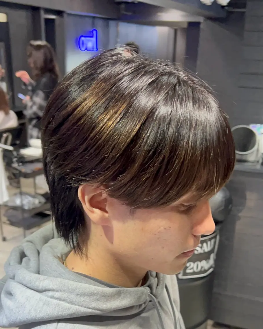 ショート パーマ メンズ メンズブリーチ メンズウルフカット シースルーバング 縮毛矯正 ウルフカット カット 縮毛矯正 【フェザーパーマ】 【縮毛矯正】鶴田文のヘアスタイル