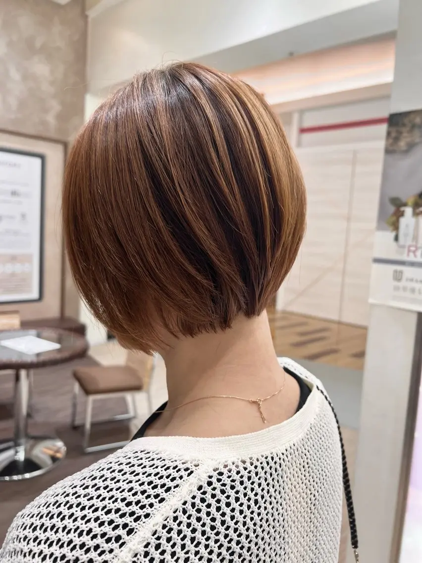 ショート ショートボブ ボブ ショートヘア UNIX ワタナベ モモハのヘアスタイル