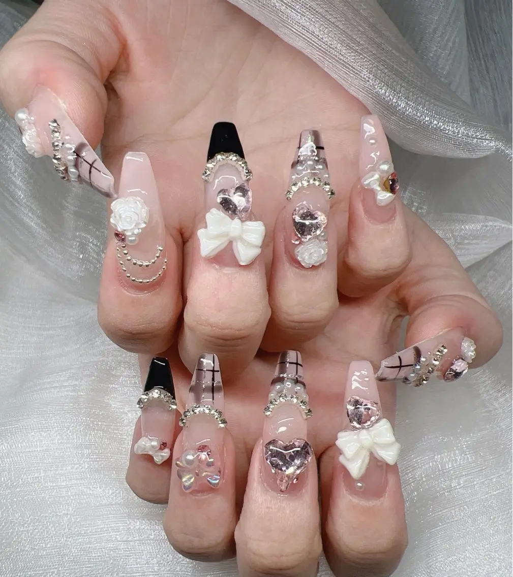 ネイル 長さ出し グラデーション 卒業式 キラキラネイル マグネットネイル ハンドネイル Lee Nails チップ長さだし専門店のネイルデザイン