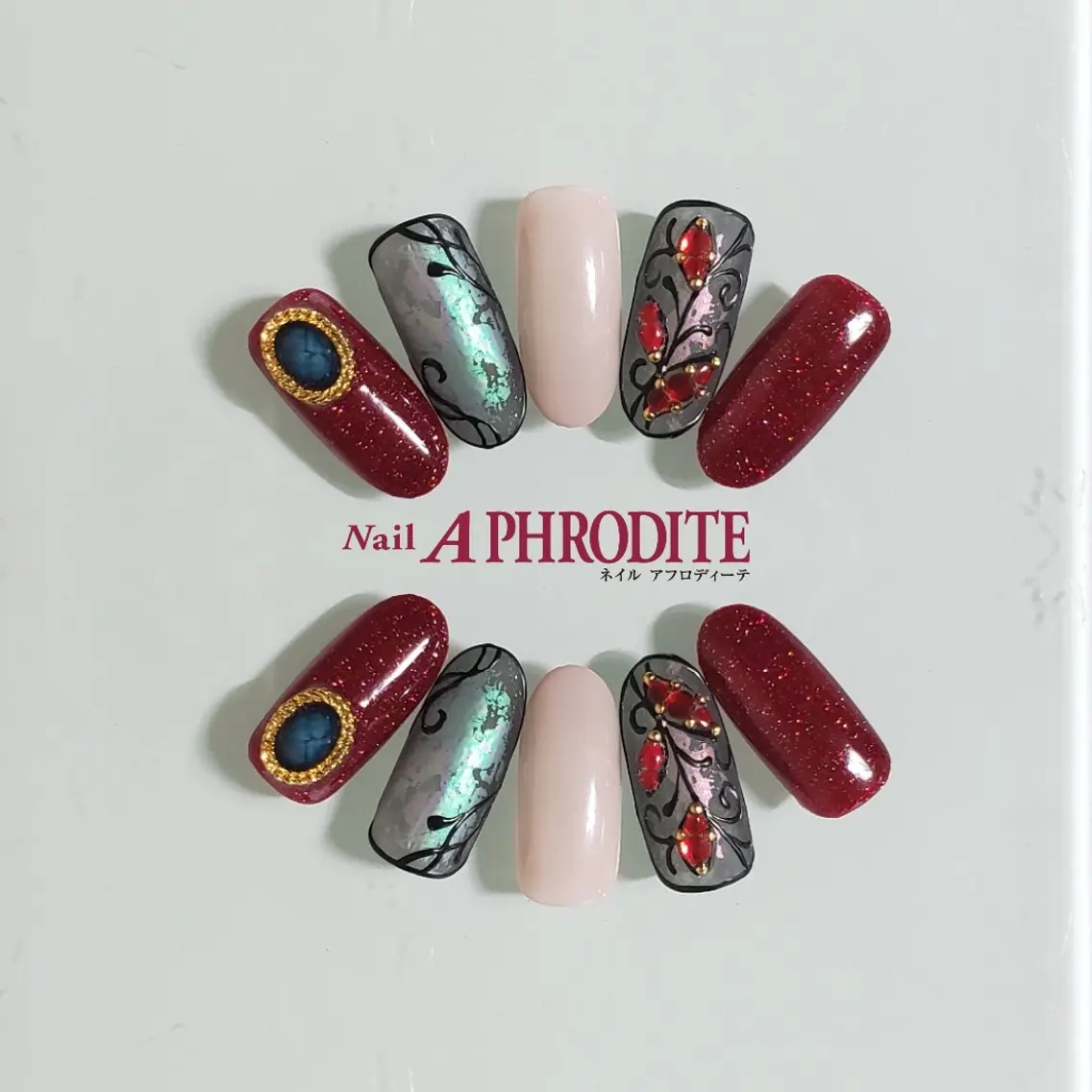ネイル ジェルネイル ニュアンスネイル スカルプネイル ソフトジェル ネイルチップ ハンドネイル Nail Aphroditeのネイルデザイン