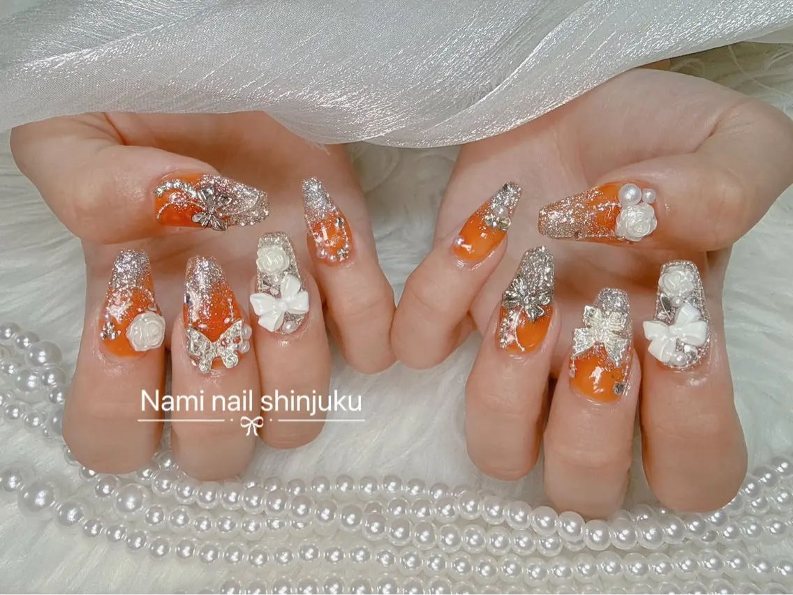 ネイル 長さ出し ガーリー 韓国ネイル ロングネイル 持ち込み ハンドネイル Nami nail salonのネイルデザイン