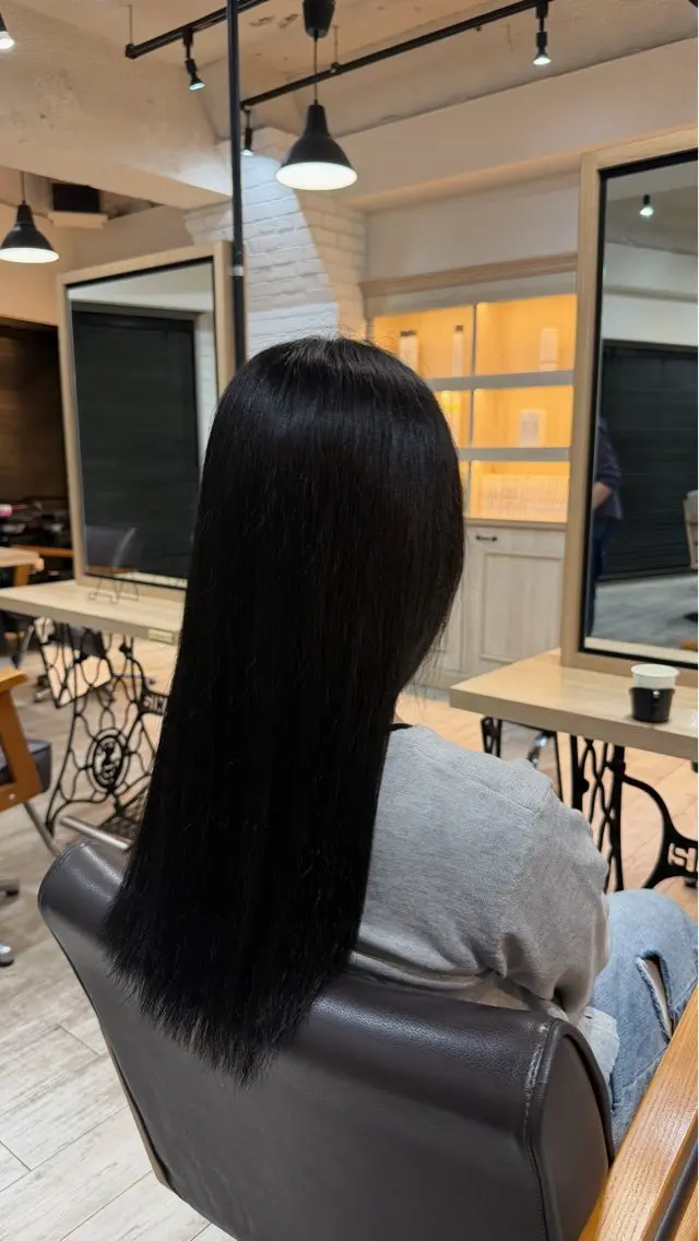 ロング カラー ネイビーカラー ヘアカラー Harue ·͜·のヘアスタイル