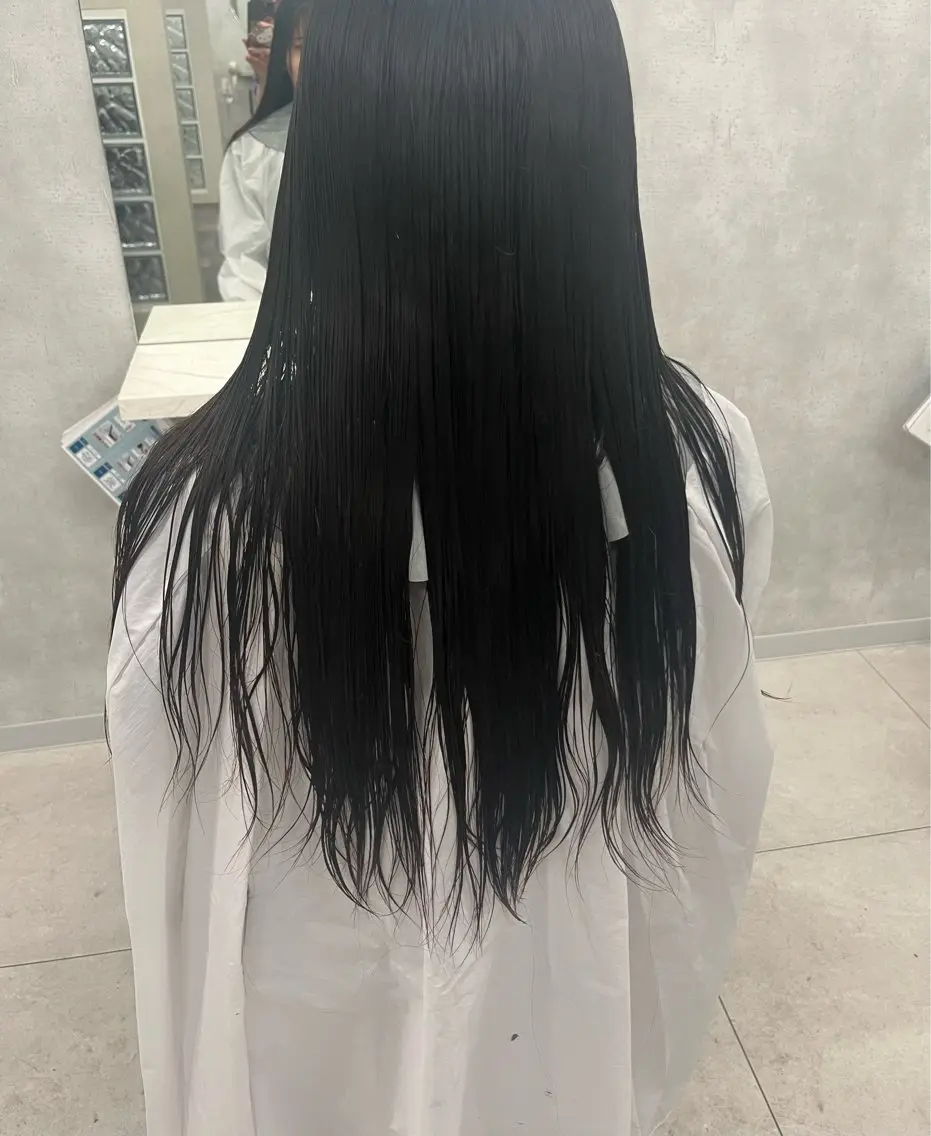 ロング anon Loemのヘアスタイル