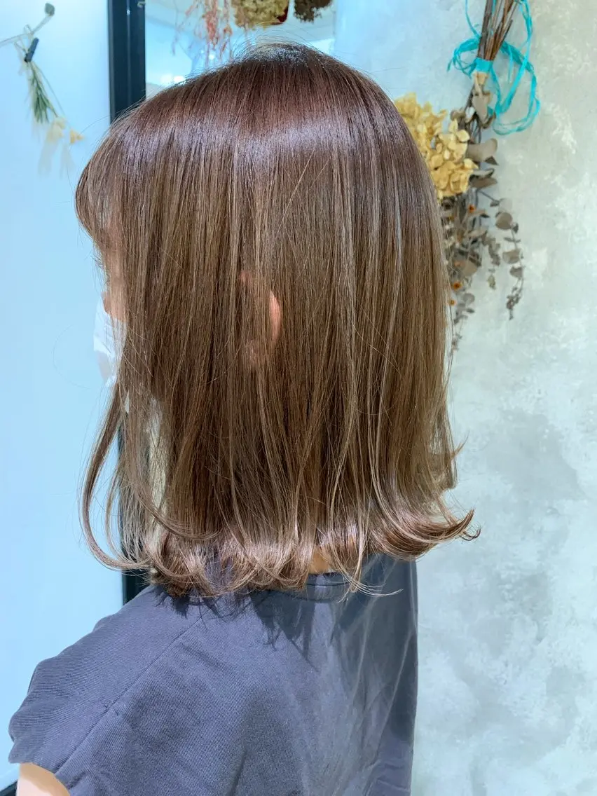 ミディアム ボブ ハイライト 内藤 まどかのヘアスタイル