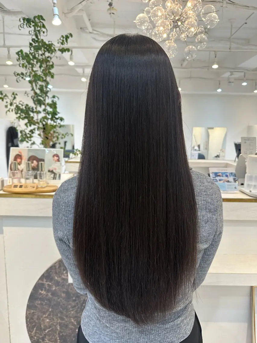 ロング Emuest心斎橋 SAKIのヘアスタイル