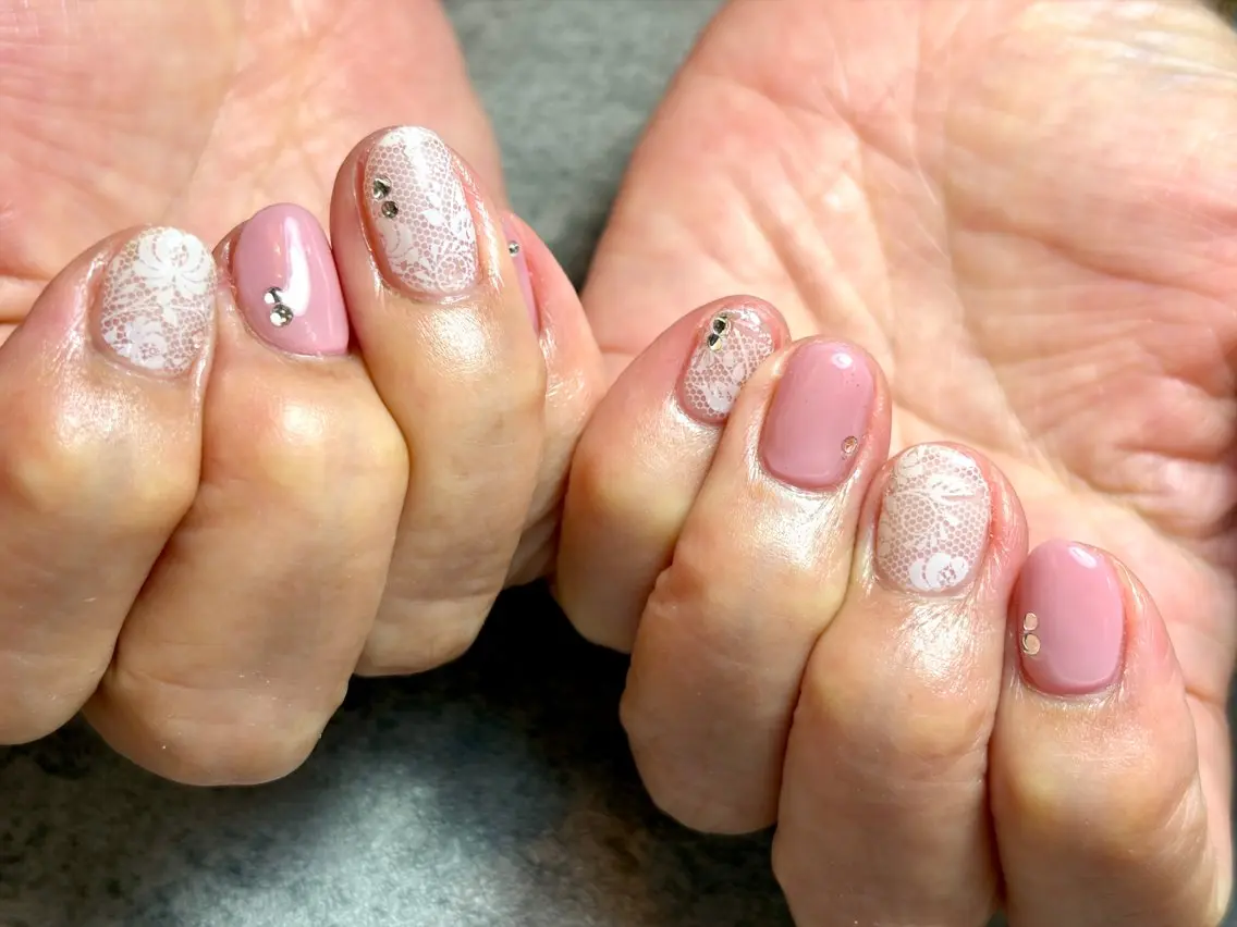 ネイル レース ハンドネイル GéRanium Harukaのネイルデザイン