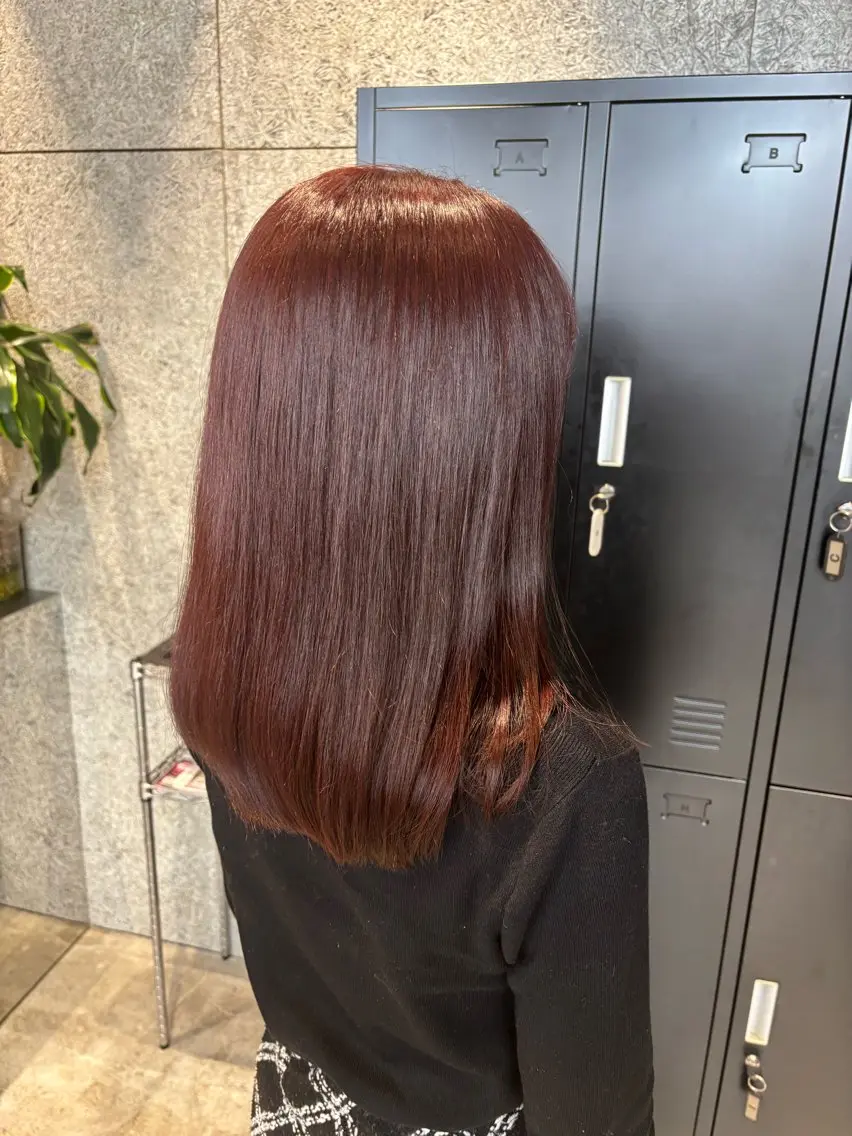 セミロング カラー ブラウンカラー ピンクカラー ピンクブラウン ヘアカラー 飛田 真彩のヘアスタイル