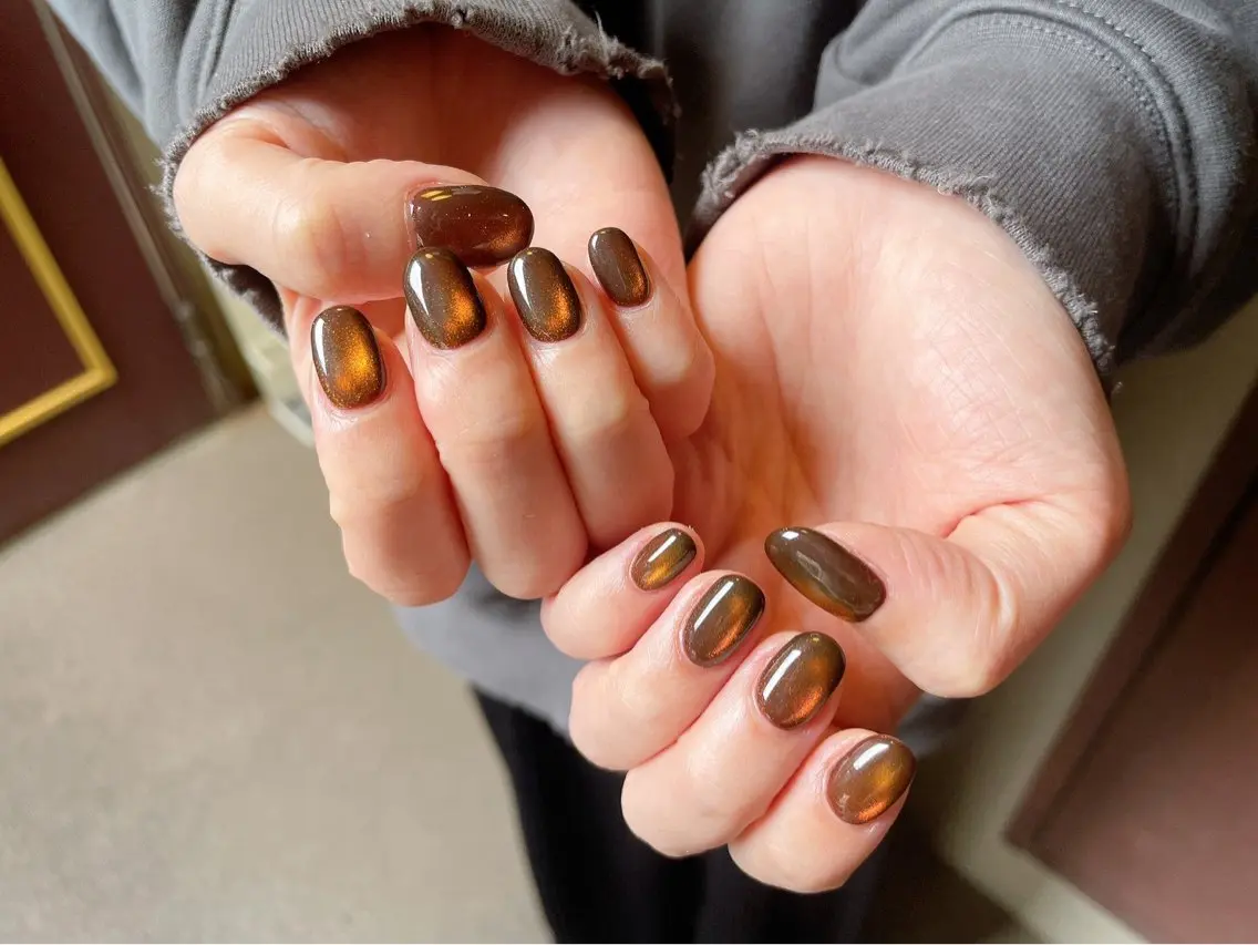 ネイル オーロラネイル ブルー ブラウン フットネイル フレンチネイル kiki nail たまプラーザのネイルデザイン