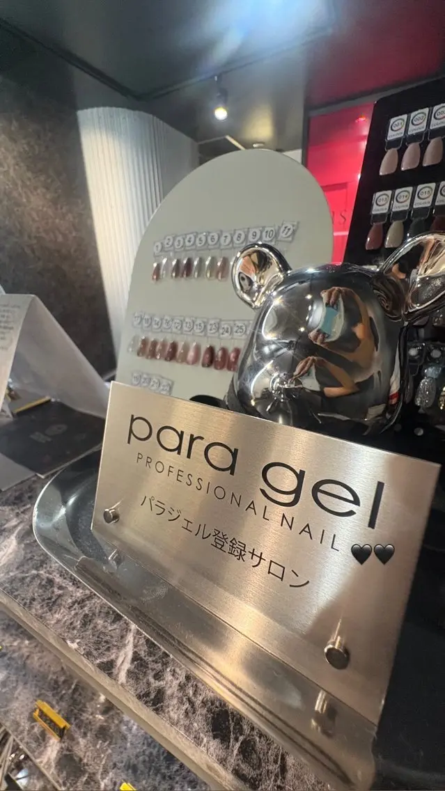 ネイル ジェルネイル パラジェル TAKAMI 髪と爪を同時に施術のネイルデザイン