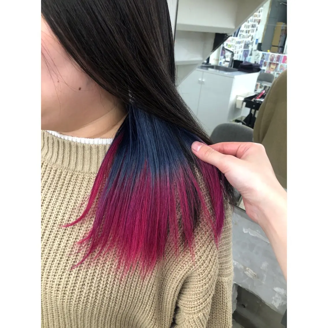 セミロング カラー ブルーカラー ネイビーカラー ピンクカラー 推しカラー✨ オタク美容師ユウカのヘアスタイル